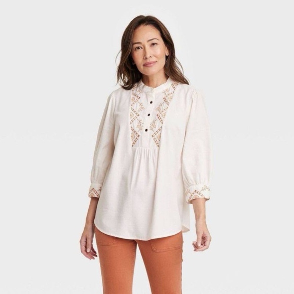 Knox Rose Bishop 3/4 Sleeve Embroidered Blouse